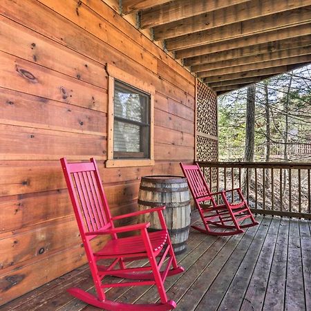 Cozy Cabin With Hot Tub In The Heart Of Pigeon Forge Villa Eksteriør billede