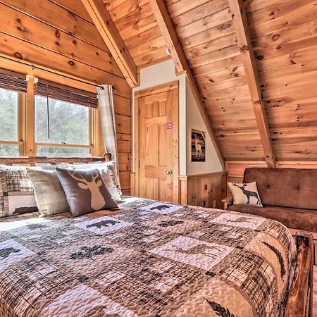 Cozy Cabin With Hot Tub In The Heart Of Pigeon Forge Villa Eksteriør billede