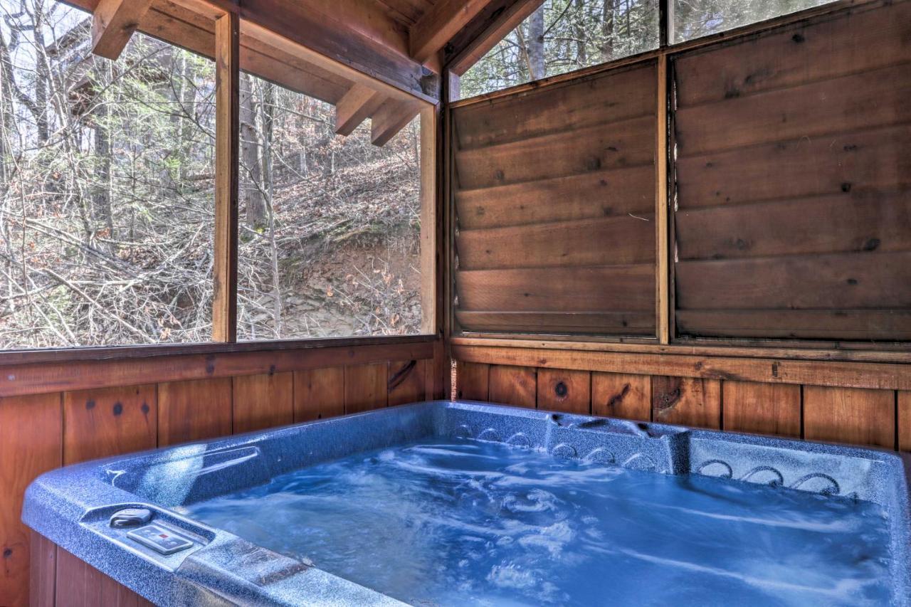 Cozy Cabin With Hot Tub In The Heart Of Pigeon Forge Villa Eksteriør billede